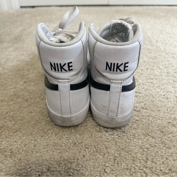 Nike Blazer Mid ‘77 Hightop Sneakers DA4086-100 in White Size 7Y Unisex GUC - Picture 5 of 7